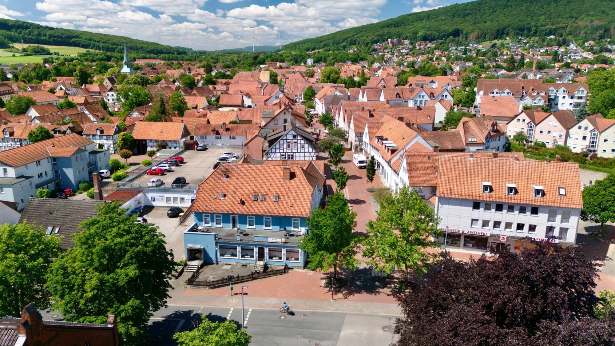 Hotel Zum Grafen Hallermunt Springe Exterior foto
