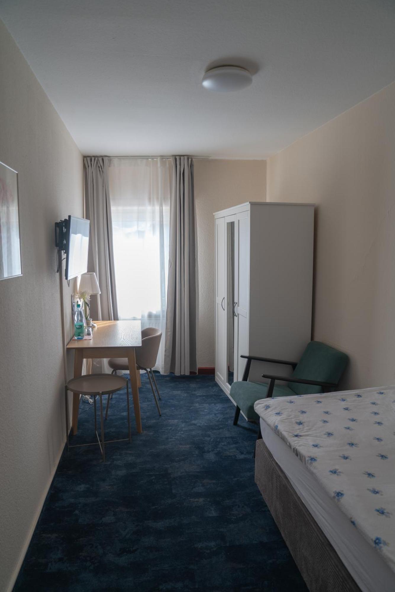 Hotel Zum Grafen Hallermunt Springe Exterior foto