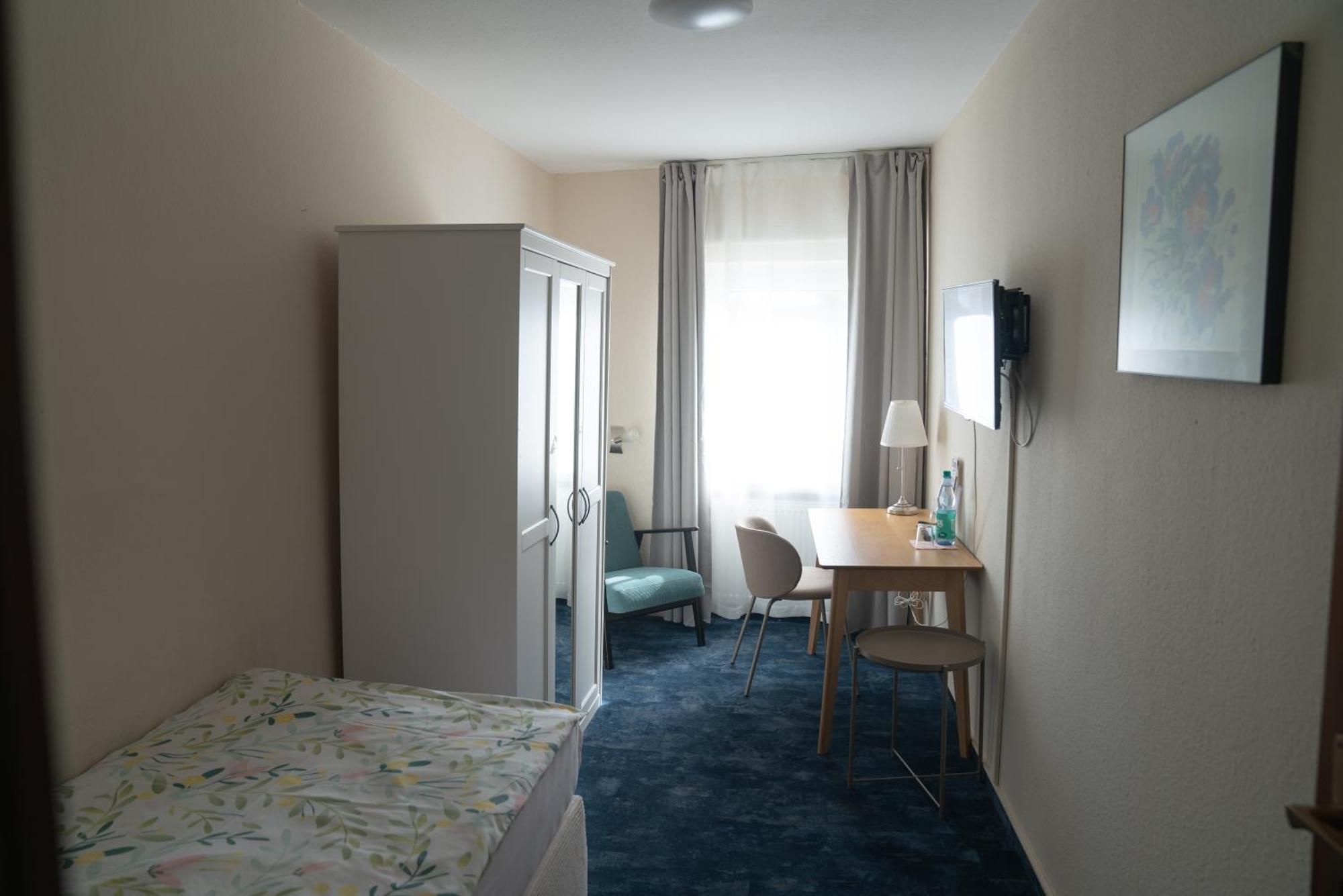 Hotel Zum Grafen Hallermunt Springe Exterior foto
